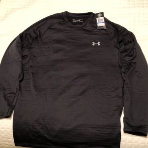 Under Armour Heavyweight base layer shirt.